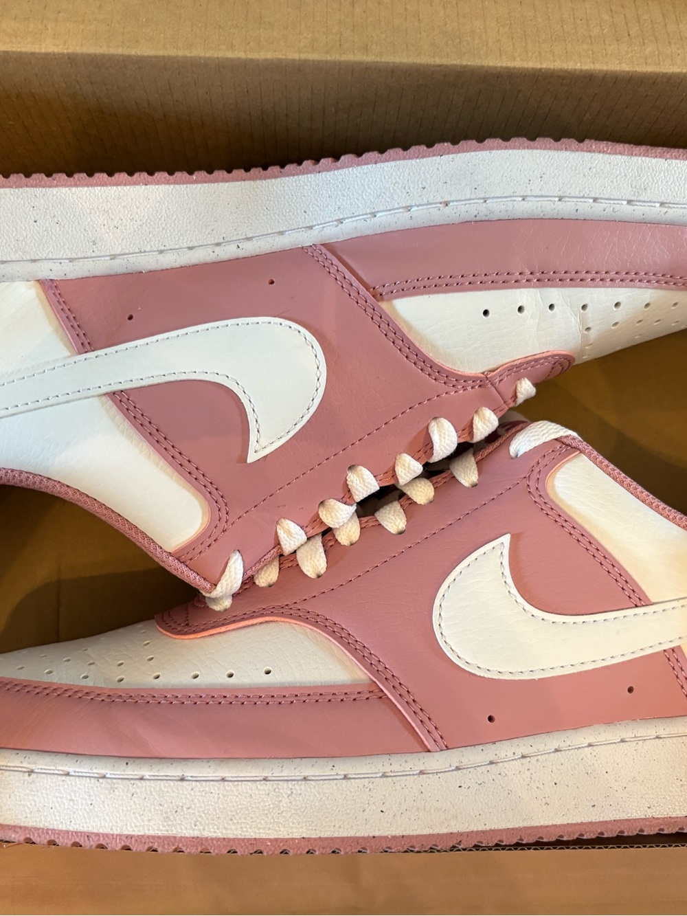Nike Court Vision Lo in Pink and White